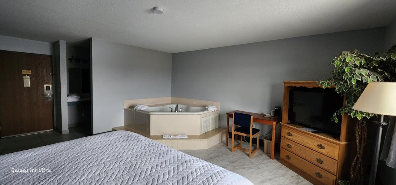 The Oasis Hotel & Bar Sheboygan Falls Luaran gambar