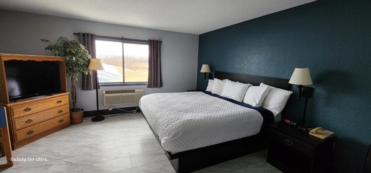 The Oasis Hotel & Bar Sheboygan Falls Luaran gambar