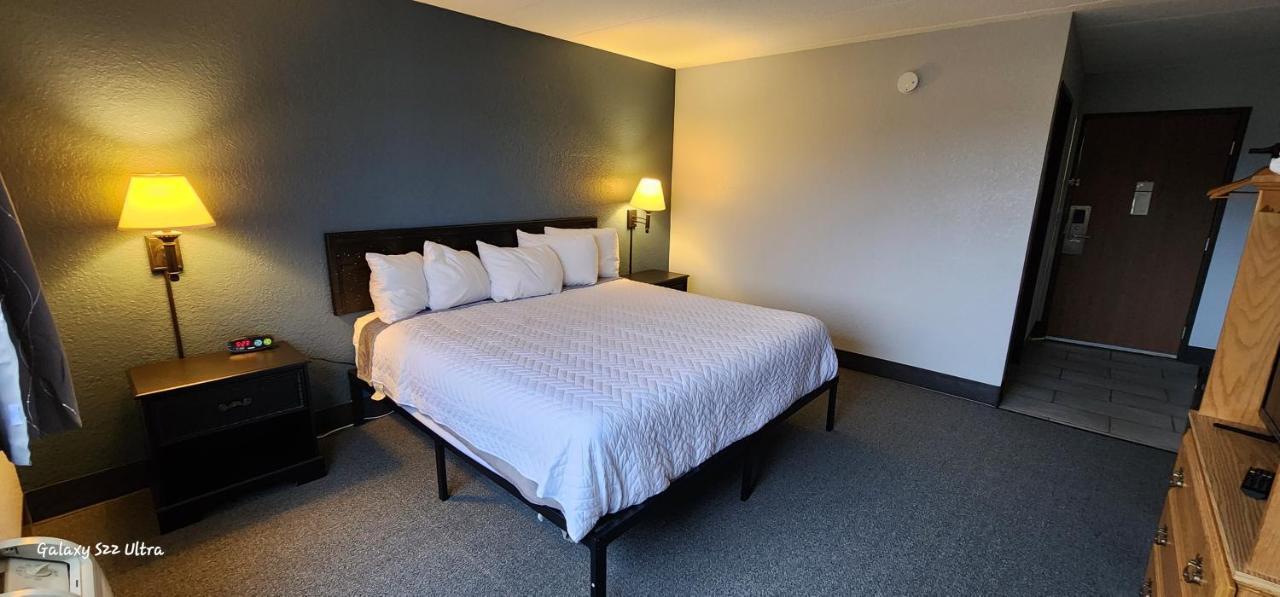 The Oasis Hotel & Bar Sheboygan Falls Luaran gambar